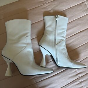 Elegant White Ankle Boots